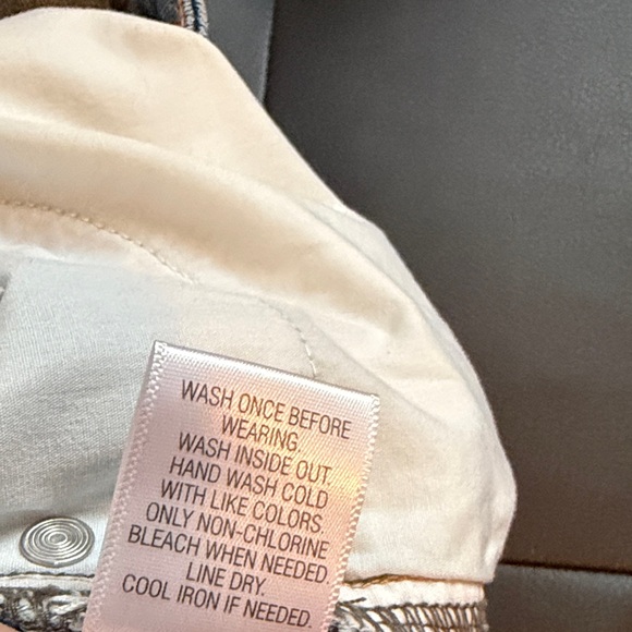 NWT Candie’s Pink Distressed Jean Shorts size 11 - Picture 9 of 13